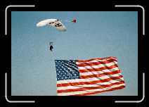 Parachute American flag 1050 * 1840 x 1232 * (698KB)